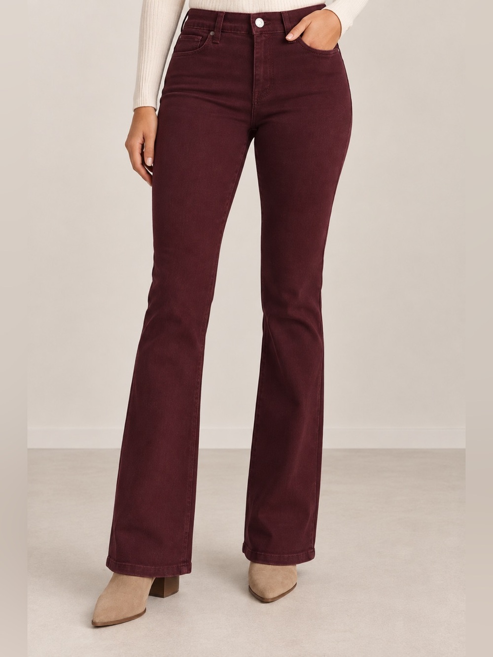 NWT Express Wine Wash Mid Rise Bootcut Jeans Size 4 Burgundy Fall Fashion $98